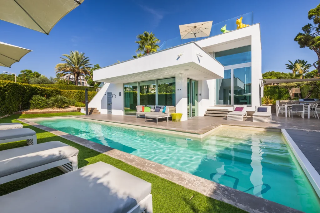 Poolside view of Villa Bam Luxury villa in Portugal Algarve